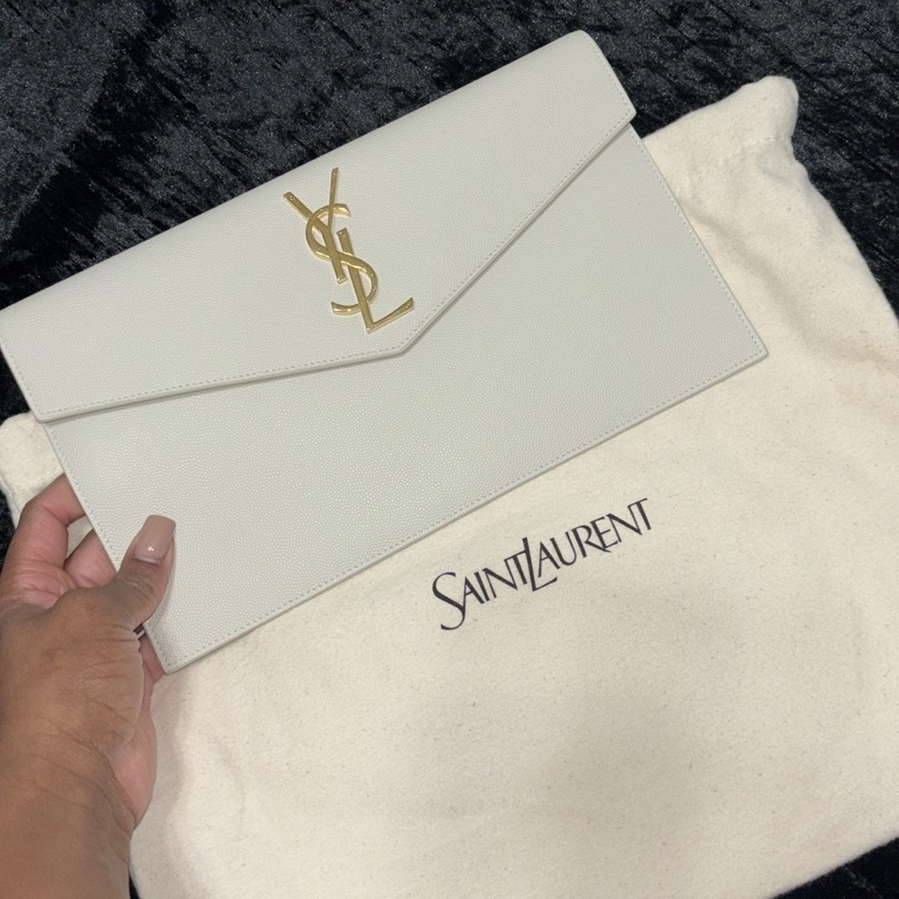 SAINT LAURENT Blanc Vintage Uptown Pouch